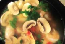 jet tila's tom yum goong soup