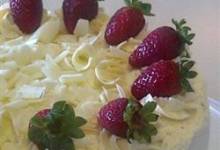 light strawberry layer cake