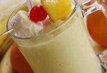 mango-banana smoothie
