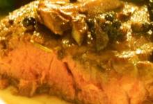 merlot-peppercorn steak sauce