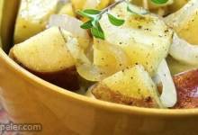 Microwaved Potatoes Lyonnaise