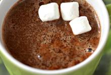 minty eggnog hot chocolate