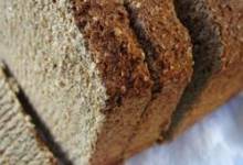 molasses-oat bran bread