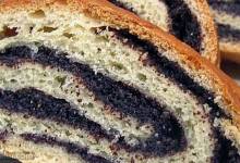 old world poppy seed roll