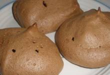 passover chocolate chip cocoa meringues