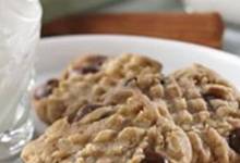 peanut butter oatmeal cookies from mazola&#174;