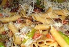 Penne with Asparagus and Mushrooms