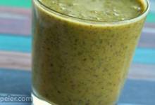 Quick Kale and Turmeric Smoothie