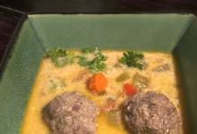 romanian meatball sour soup (ciorba de perisoare)