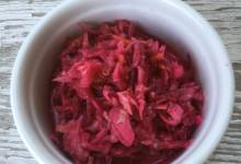 russian cabbage and beet salad