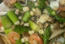 seafood and asparagus with linguine