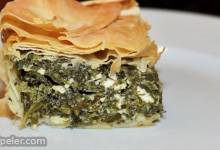 Spanakopita (Greek Spinach Pie)