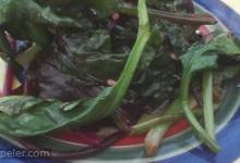 Spicy and Sweet Spinach