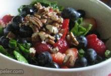 Spinach Salad With Berries and Curry Dressing