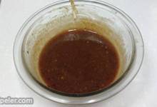 Thai-Style Peanut Sauce with Honey
