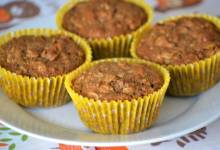 toasted oat muffins with apricots, dates, and walnuts