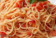 Tomato and Garlic Pasta