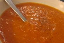 vegan roasted red pepper and carrot soup