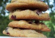 White Chocolate and Cranberry Cookies