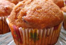 whole wheat pumpkin-applesauce muffins